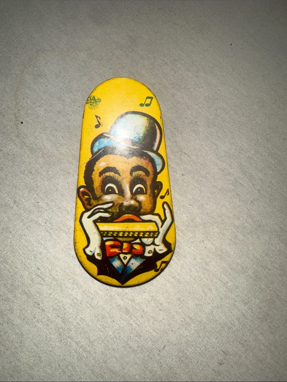 Vintage Collectible Yellow Vintage-Style Harmonica Spinner Toy